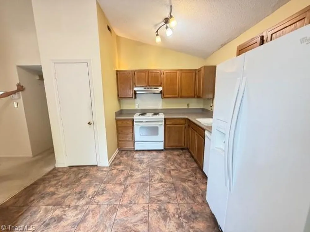 1870 Lantana Dr, Winston Salem, NC 27127