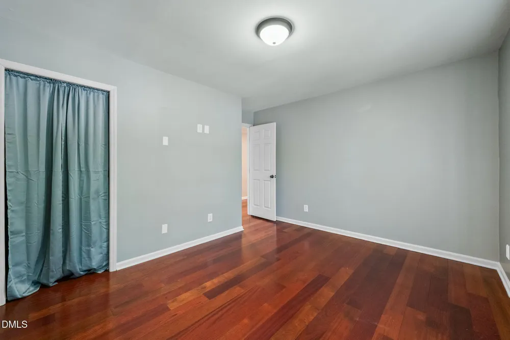 3020 Plaza Pl, Raleigh, NC 27612