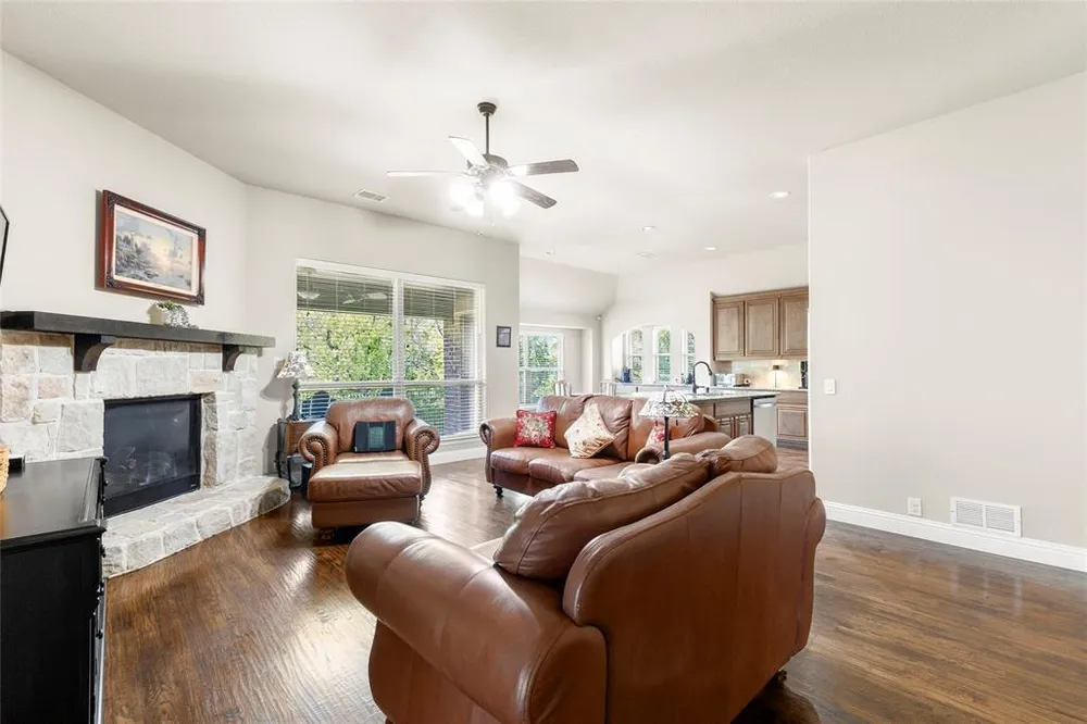 1016 Stanbridge Dr, Wylie, TX 75098