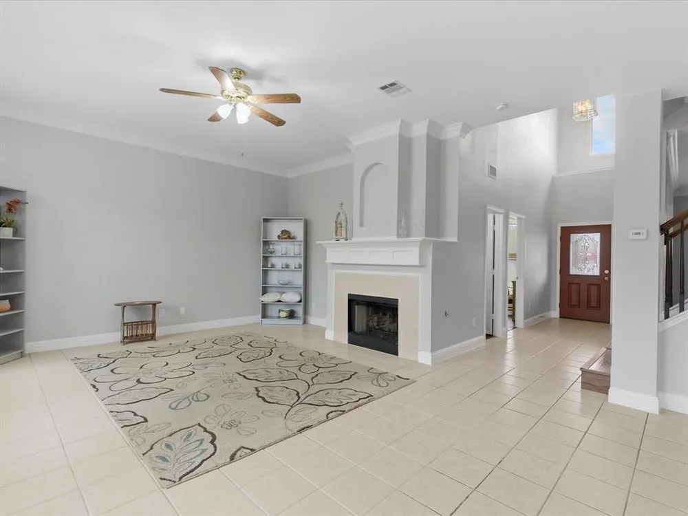 1104 Churchill Dr, Frisco, TX 75036