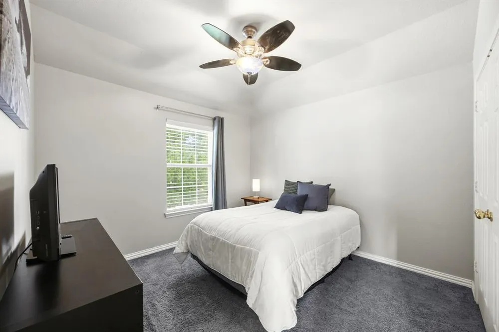2139 Barret Dr, Frisco, TX 75033