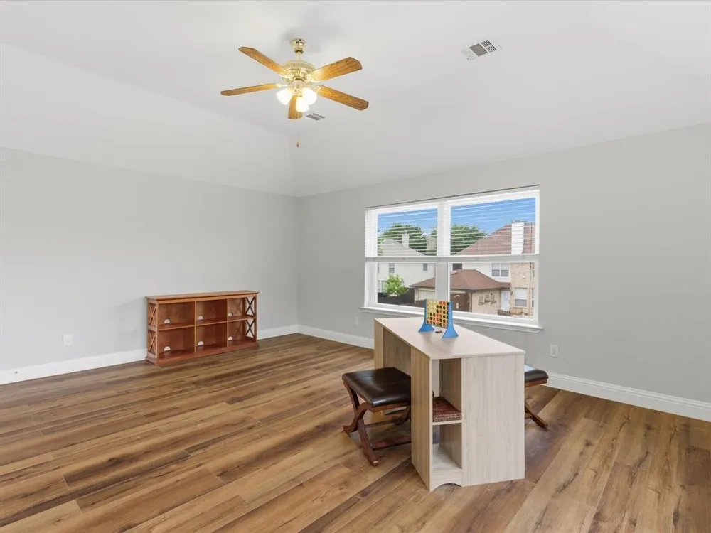 1104 Churchill Dr, Frisco, TX 75036