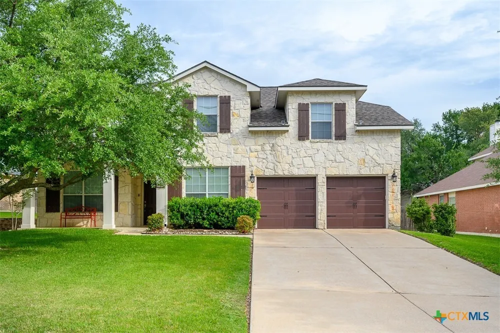 303 Crowfoot Dr, Harker Heights, TX 76548