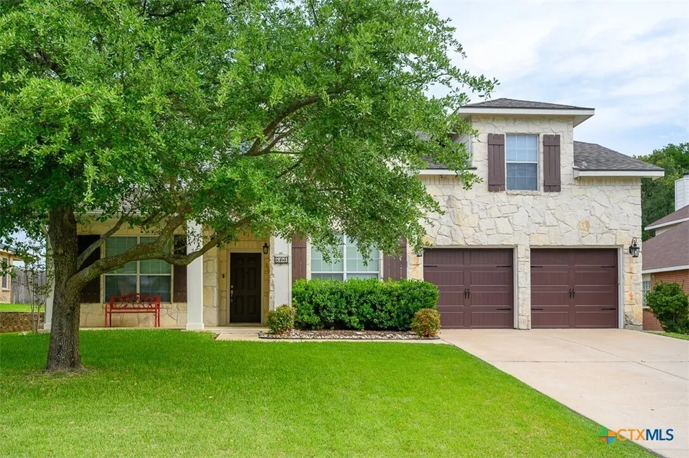 303 Crowfoot Dr, Harker Heights, TX 76548