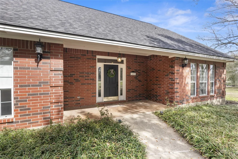 1405 Harpers Ferry Rd, College Station, TX 77845