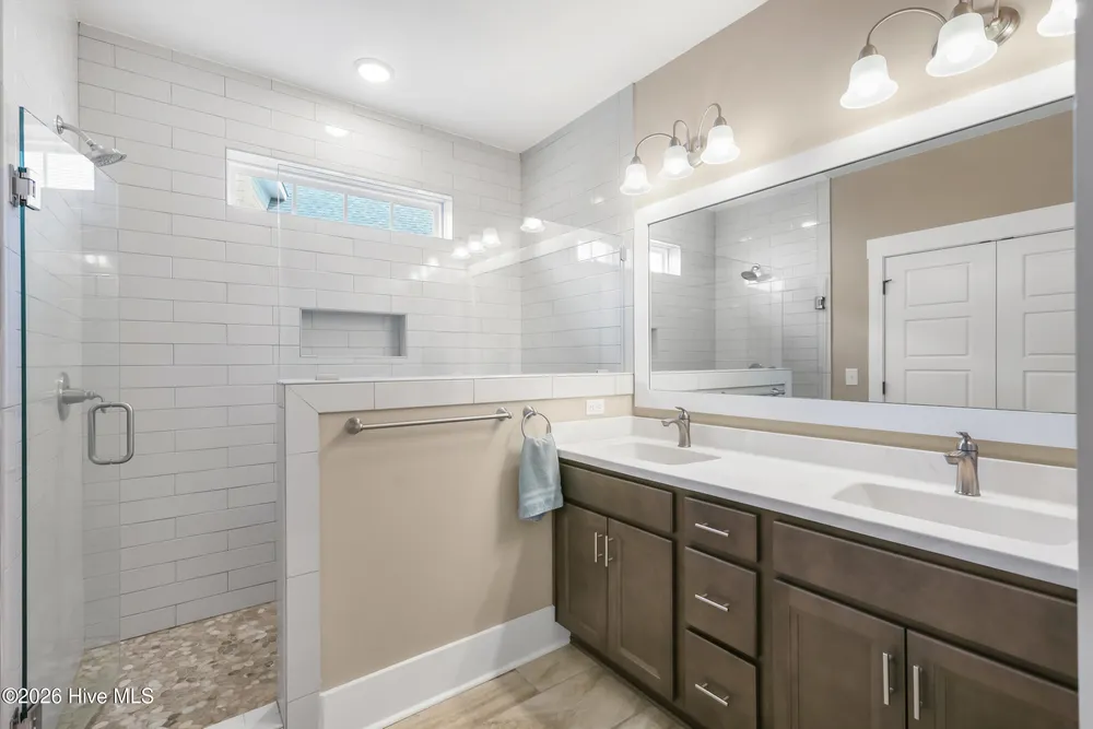 725 Wharton Ave, Wilmington, NC 28412