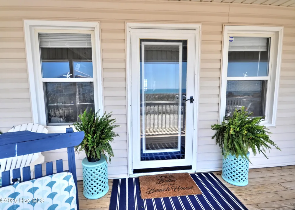 461 East Third Street, Ocean Isle Beach, NC 28469