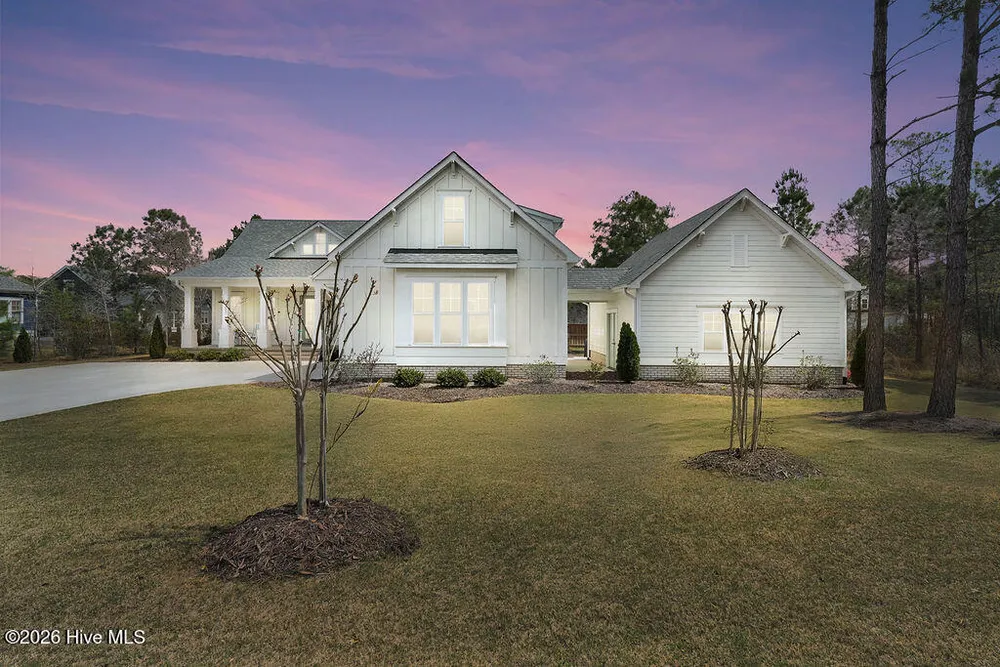 9599 Fallen Pear Ln NE, Leland, NC 28451