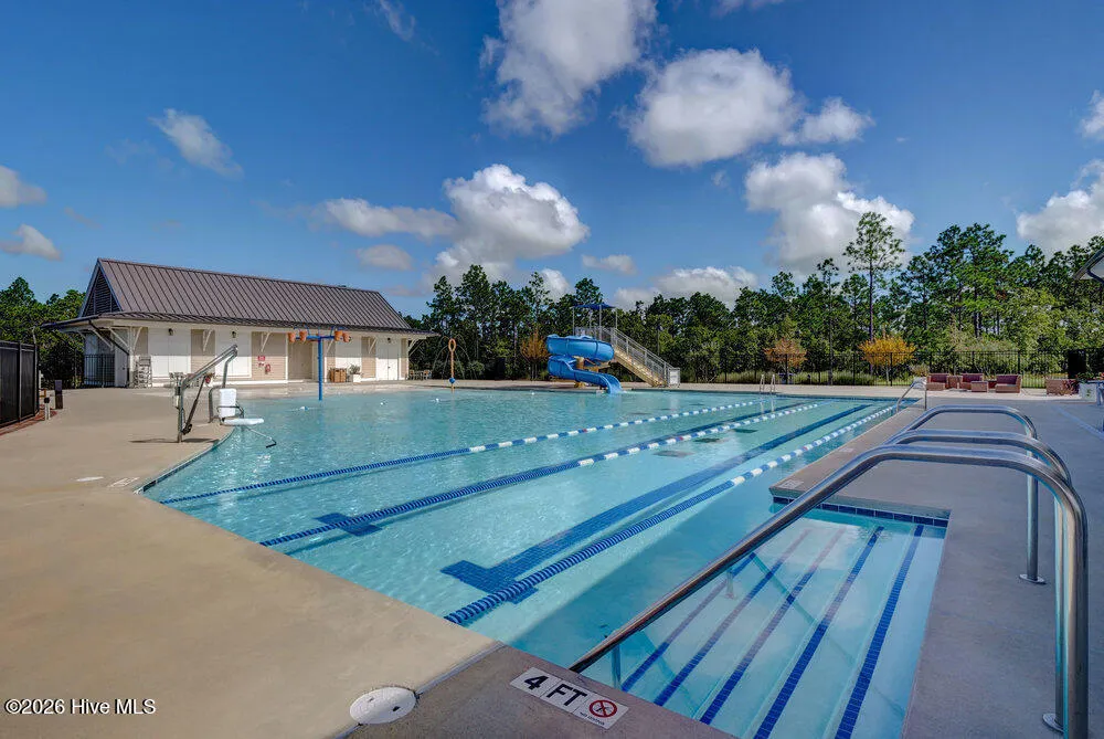 725 Wharton Ave, Wilmington, NC 28412
