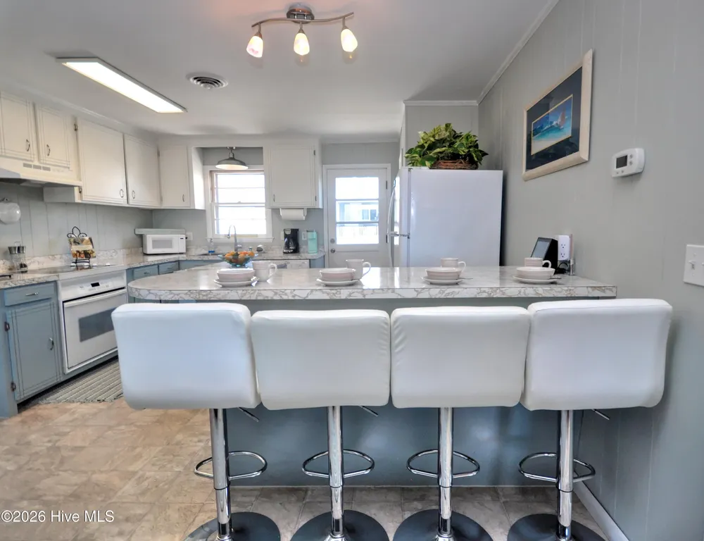 461 East Third Street, Ocean Isle Beach, NC 28469