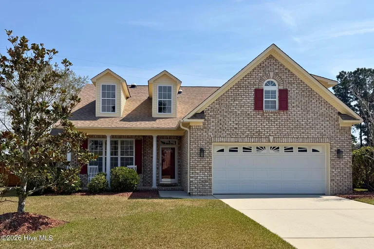 1019 Meadowgrass Ln, Leland, NC 28451