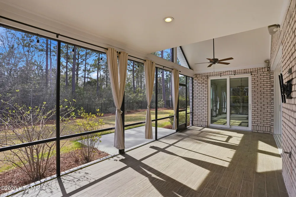 2148 Whiskey Branch Dr, Wilmington, NC 28409
