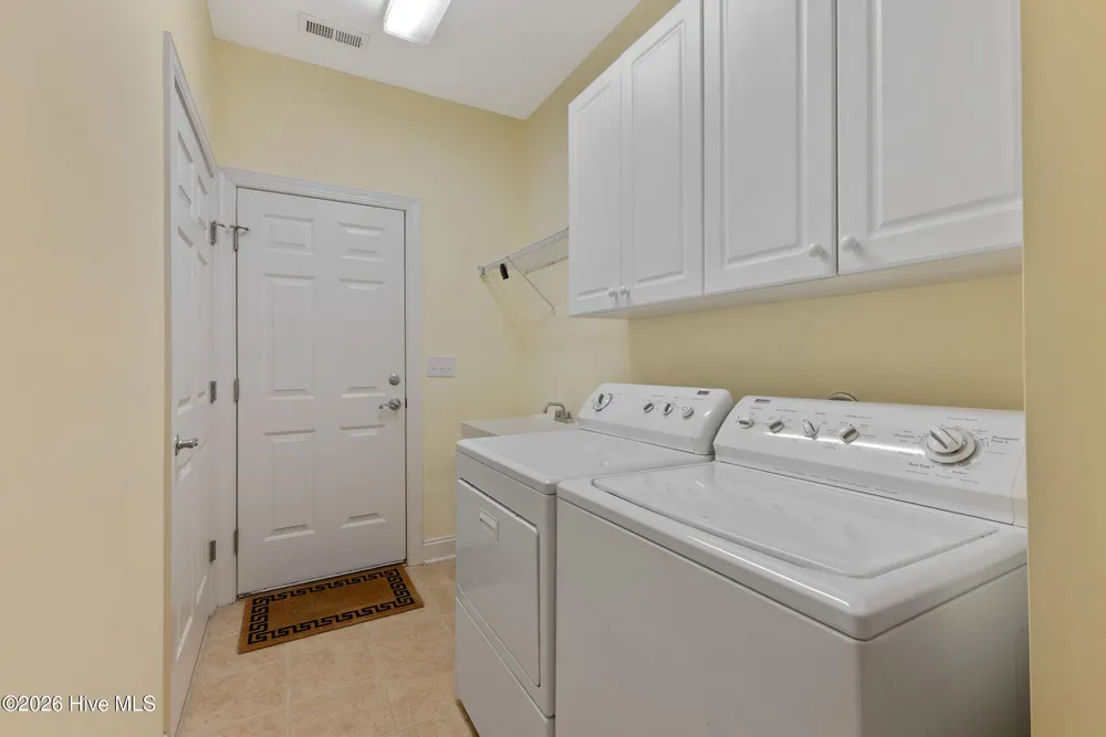 1019 Meadowgrass Ln, Leland, NC 28451