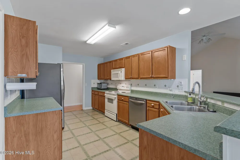 7208 Grizzly Bear Ct, Wilmington, NC 28411