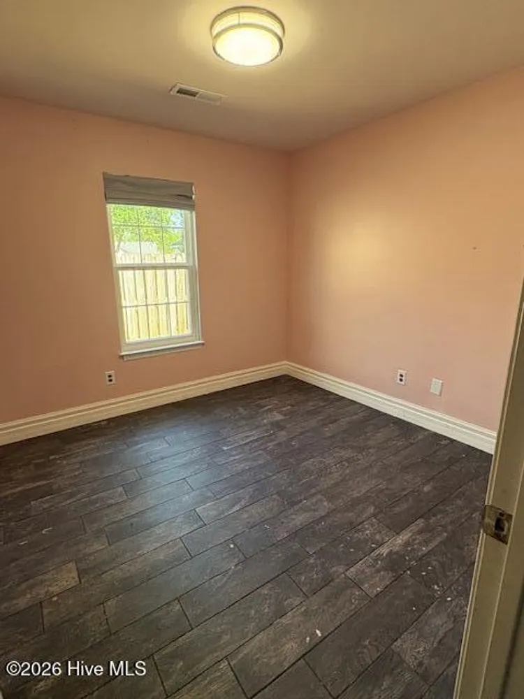 4258 Sunglow Dr, Wilmington, NC 28405