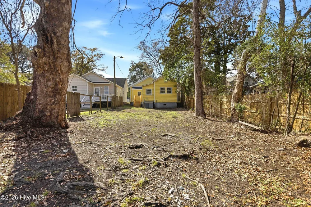 209 S 13th St, Wilmington, NC 28401