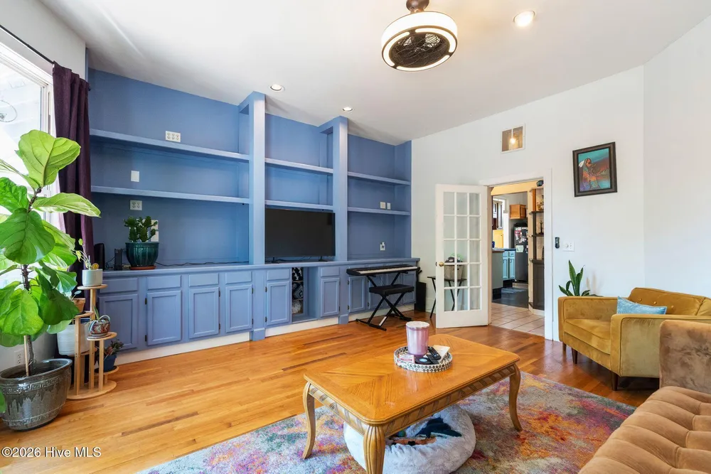 1602 S 4th St, Wilmington, NC 28401