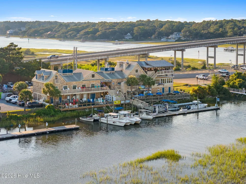 27 Cumberland St, Ocean Isle Beach, NC 28469-7647