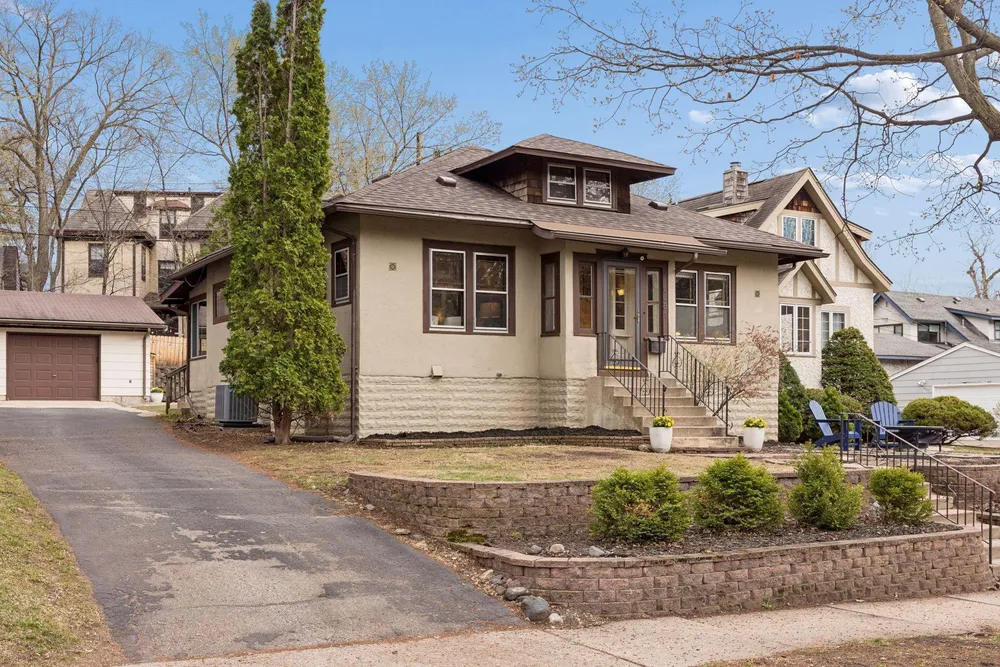 4431 Thomas Ave S, Minneapolis, MN 55410