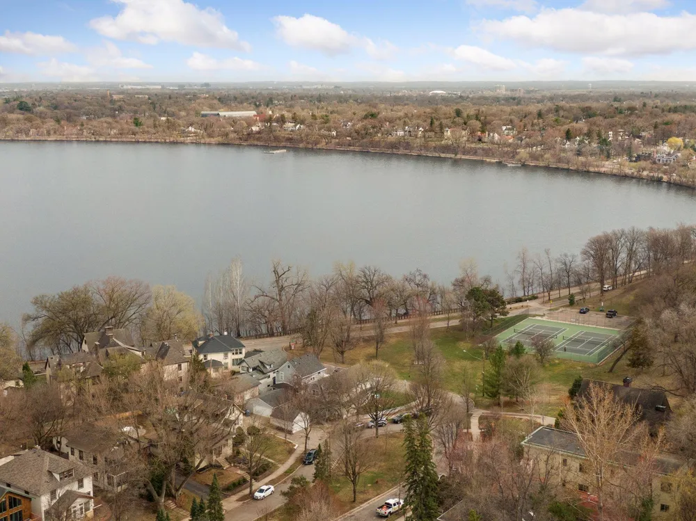 4431 Thomas Ave S, Minneapolis, MN 55410