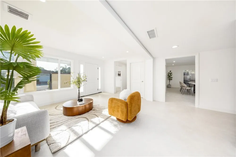 19421 SIERRA LAGO RD, Irvine, CA 92603