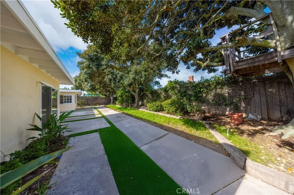 19421 SIERRA LAGO RD, Irvine, CA 92603