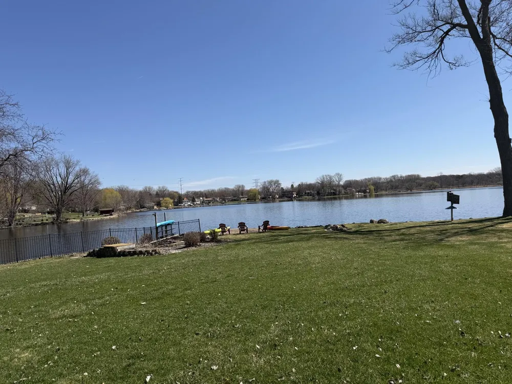 2065 Long Lake Rd, New Brighton, MN 55112
