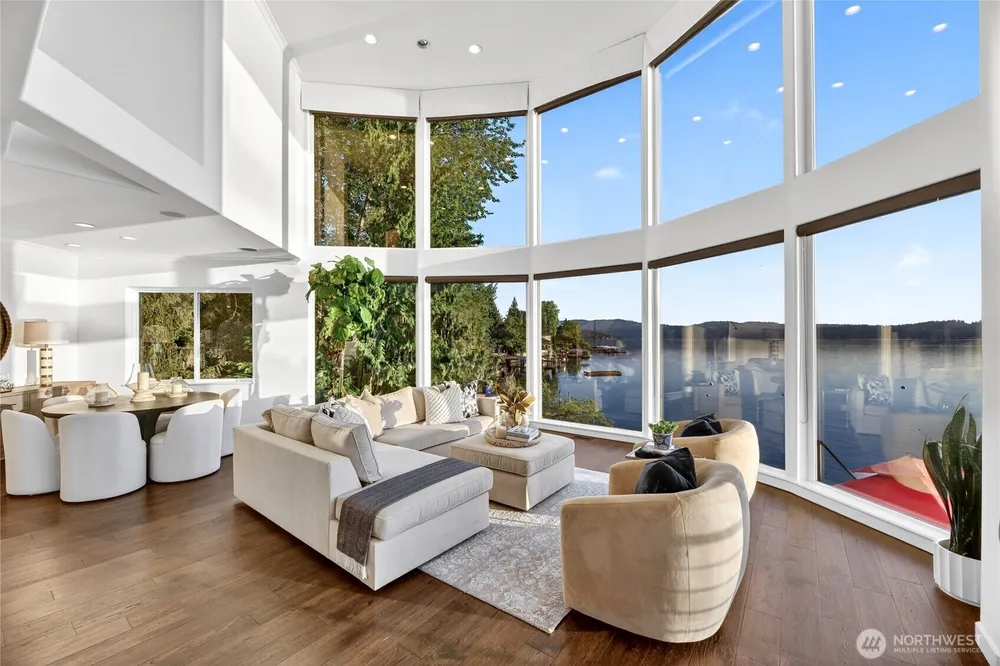 2007 E Lake Sammamish Pkwy NE, Sammamish, WA 98074
