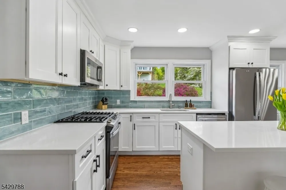 27 Dogwood Rd, Morris, Morris Plains Borough, NJ 07950