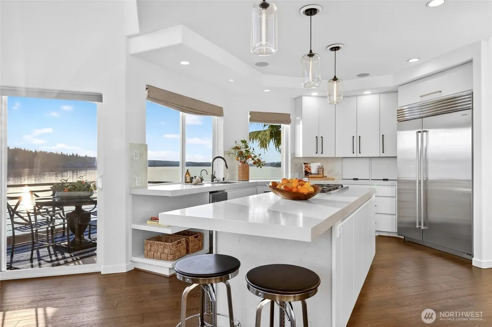 2007 E Lake Sammamish Pkwy NE, Sammamish, WA 98074