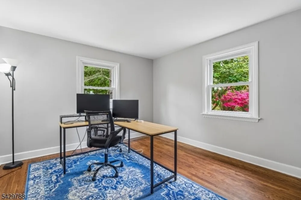 27 Dogwood Rd, Morris, Morris Plains Borough, NJ 07950