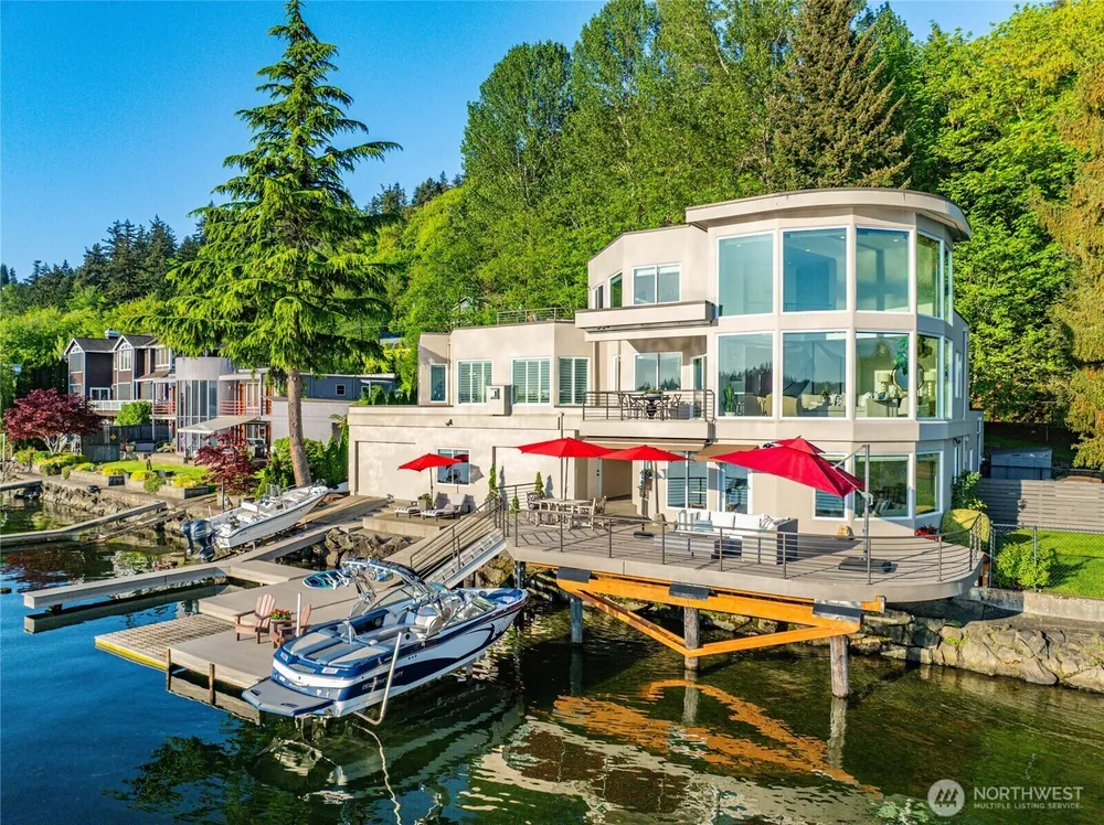 2007 E Lake Sammamish Pkwy NE, Sammamish, WA 98074