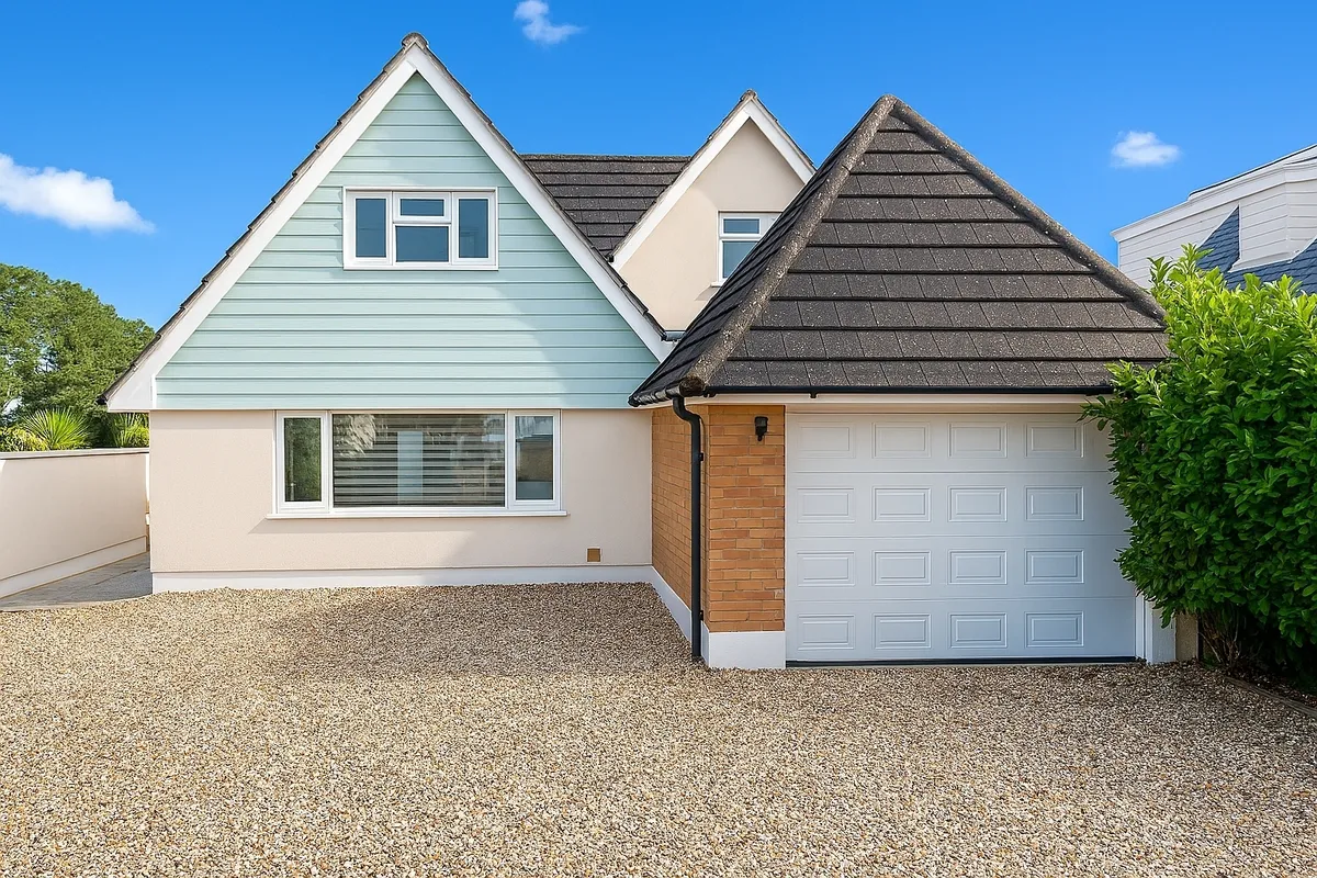 Highfield Road, Corfe Mullen, Wimborne, Dorset, BH21