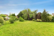 Hilltop Road, Earley, Reading