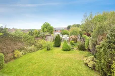 Hilltop Road, Earley, Reading