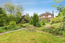 Hilltop Road, Earley, Reading