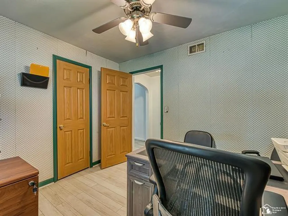 1423 Sunset Blvd, Monroe, MI 48162