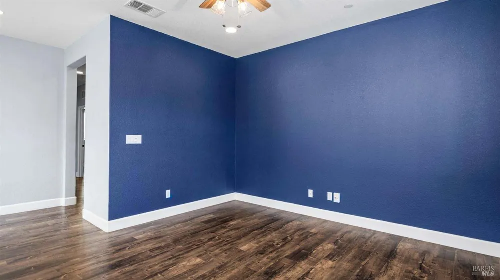 8018 Kenai Ct, Vacaville, CA 95687