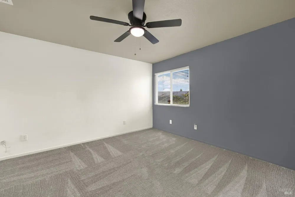 943 Fallsgrove Way, Vacaville, CA 95687
