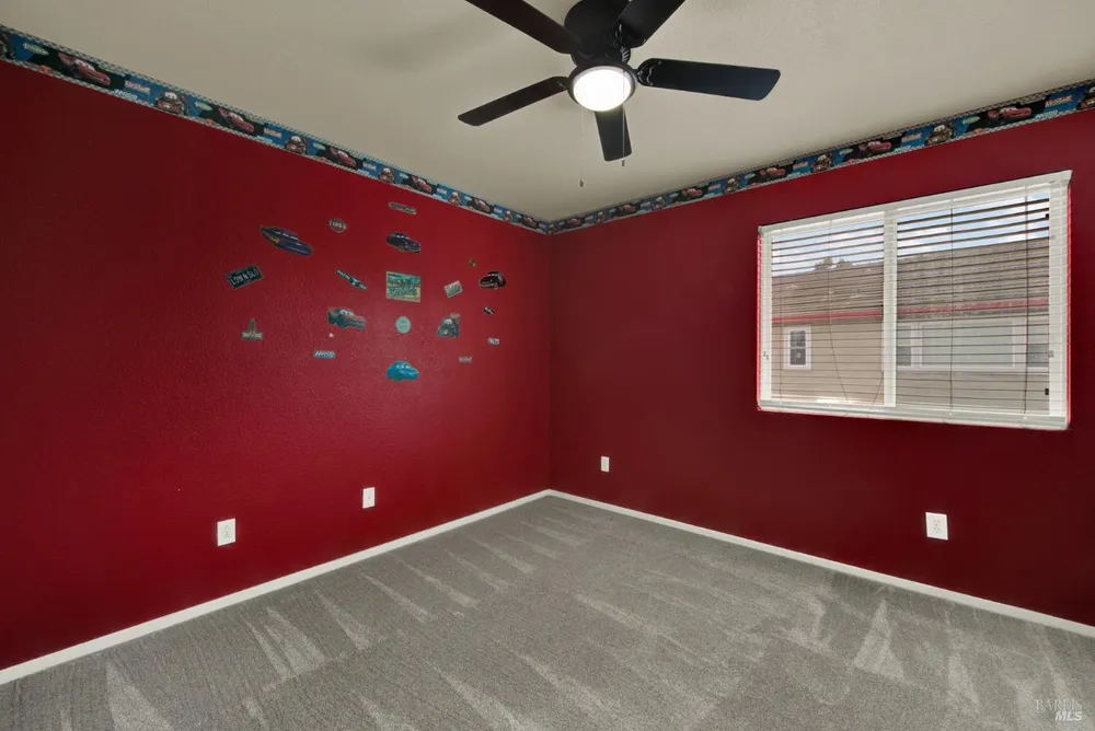943 Fallsgrove Way, Vacaville, CA 95687