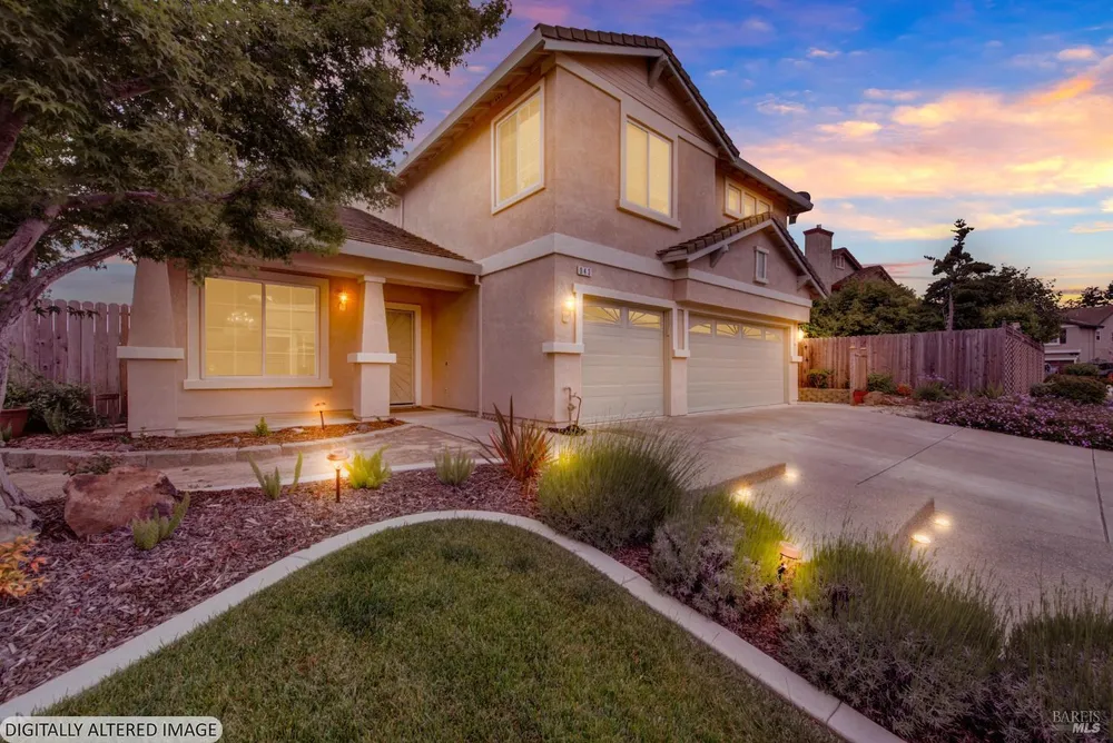 943 Fallsgrove Way, Vacaville, CA 95687