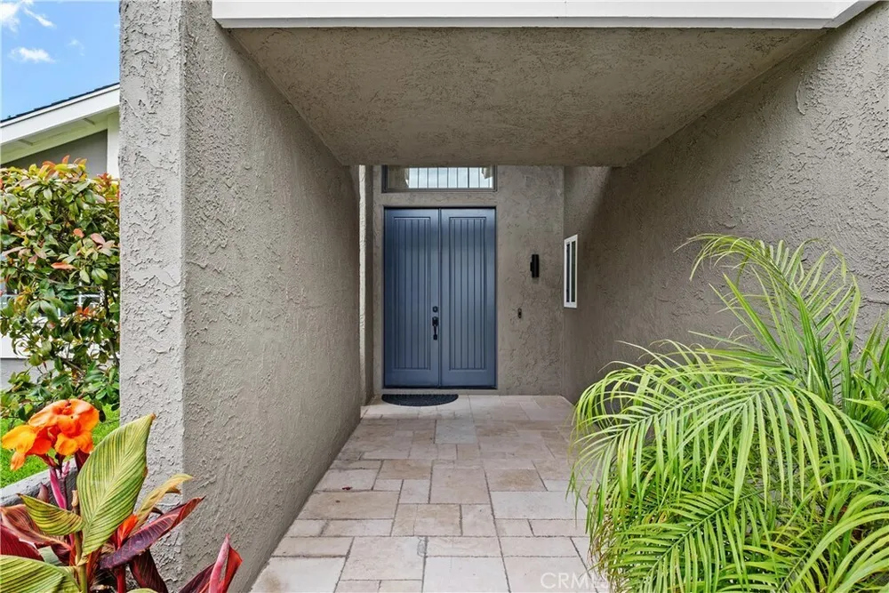 27022 Mariscal Ln, Mission Viejo, CA 92691
