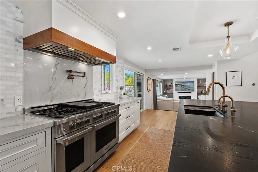 27022 Mariscal Ln, Mission Viejo, CA 92691