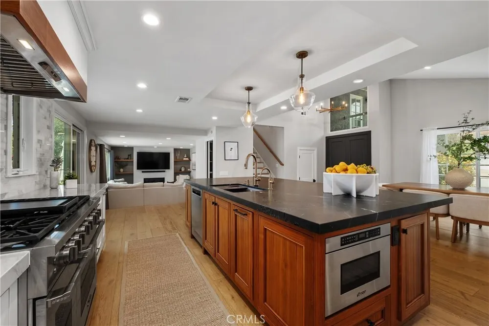 27022 Mariscal Ln, Mission Viejo, CA 92691