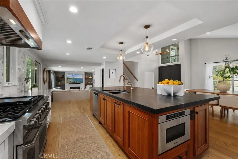 27022 Mariscal Ln, Mission Viejo, CA 92691