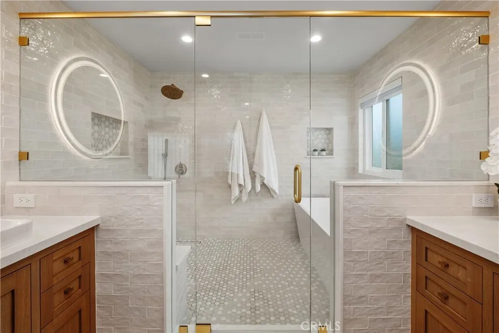27022 Mariscal Ln, Mission Viejo, CA 92691