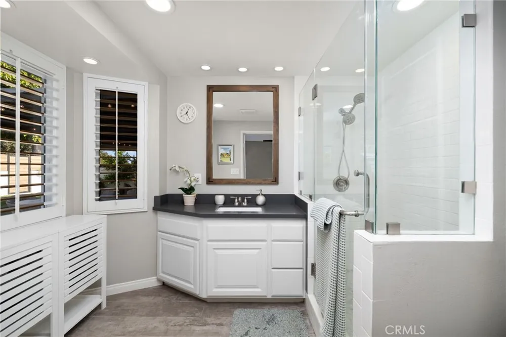 348 N Mountain Ave, Monrovia, CA 91016