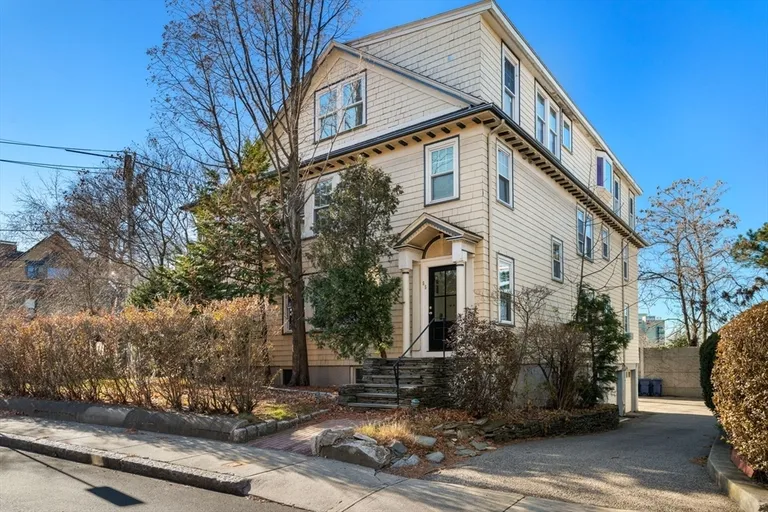 67 Saint James Circle, Newton, MA 02458