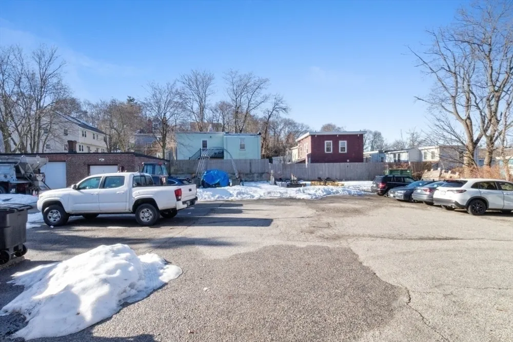 47 Dighton St, Boston, MA 02135