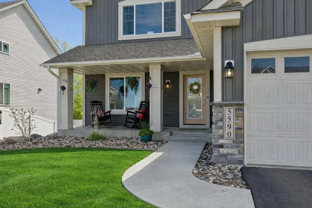 5590 Upper 179th St W, Lakeville, MN 55044